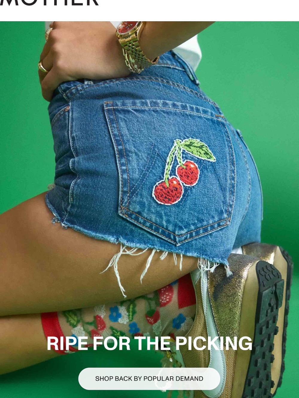 NWT MOTHER DENIM The Tune Up Short Fray, embroidered 🍒 cherry pocket shorts.